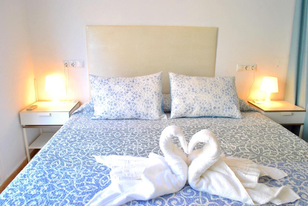 San Antonio - Beach, Pool And Terrace * Torremolinos